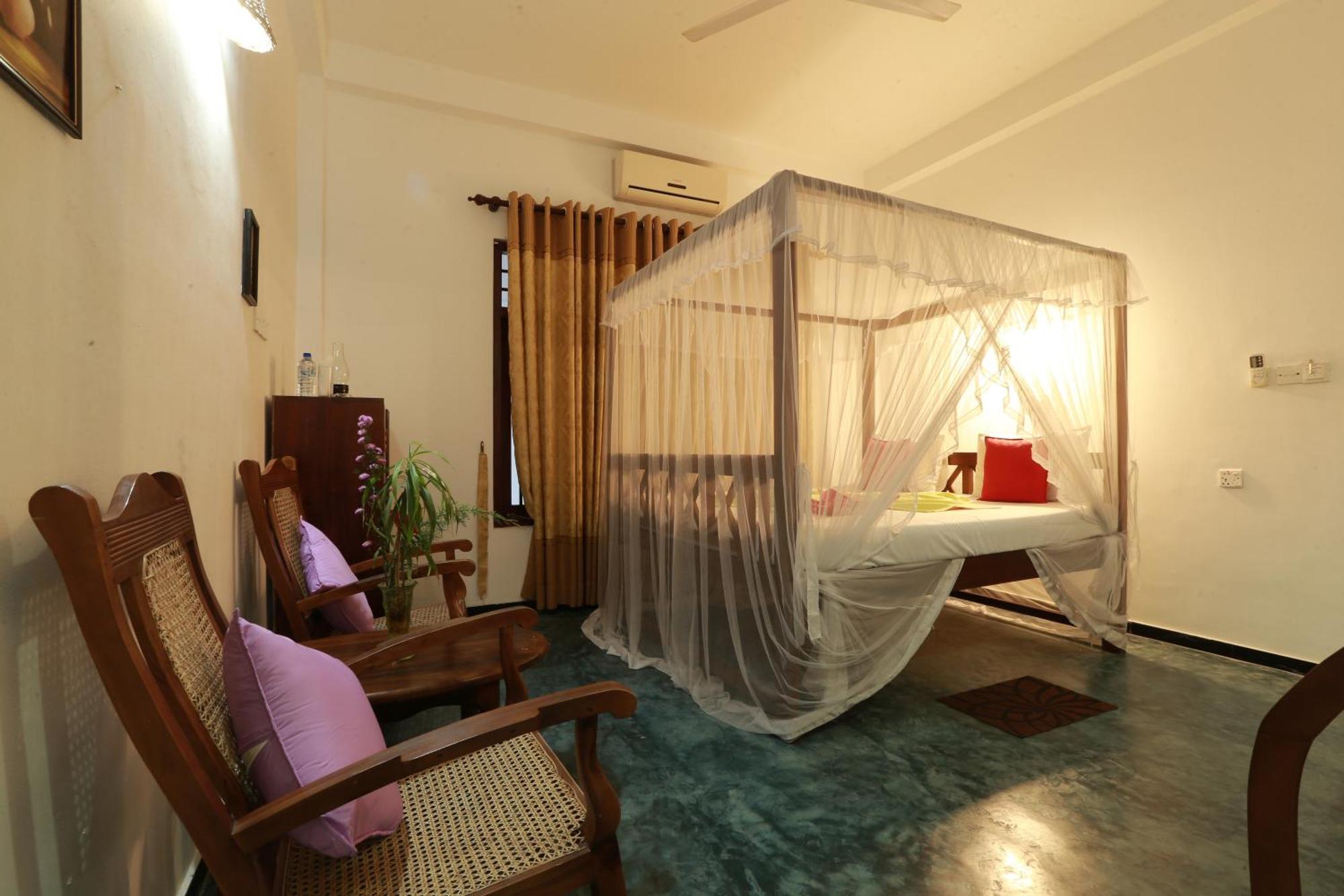 Hotel Bay Watch Unawatuna Buitenkant foto